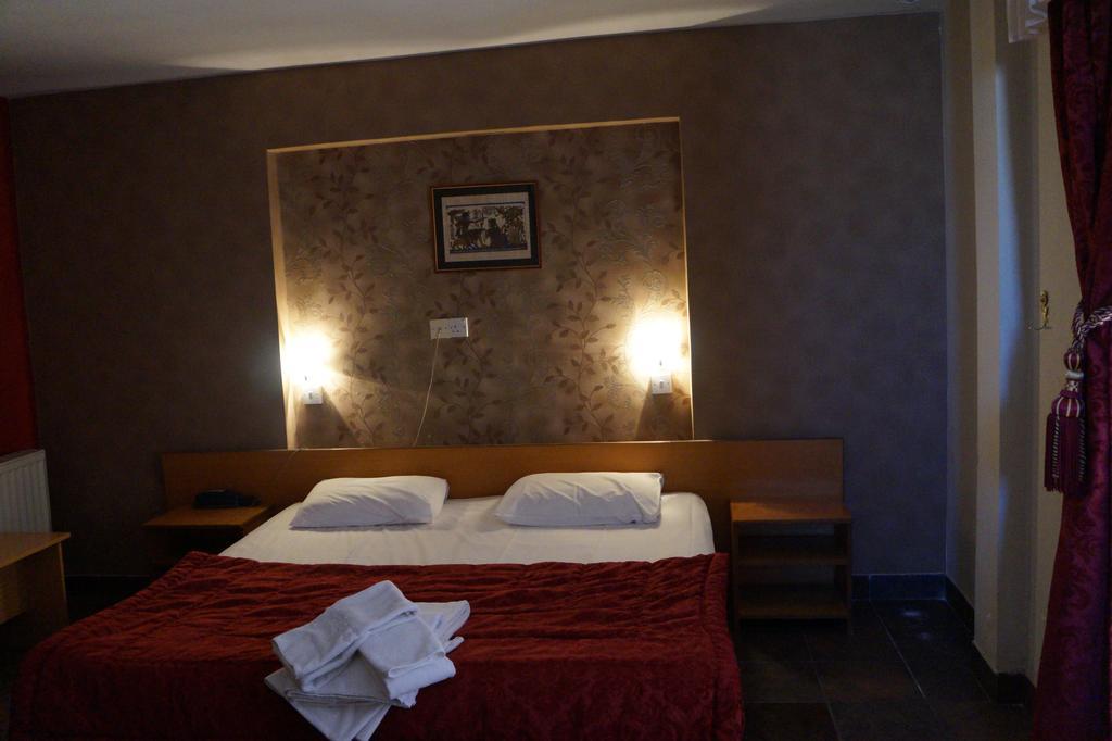 Sky Hotel Nicosia Kültér fotó