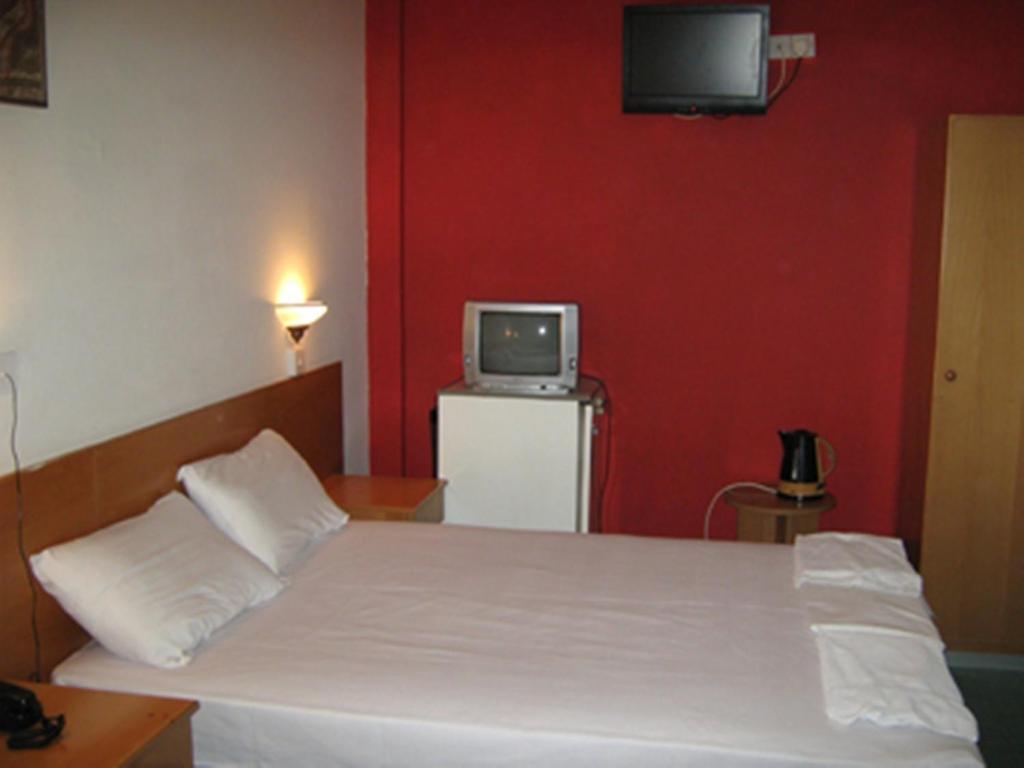 Sky Hotel Nicosia Szoba fotó